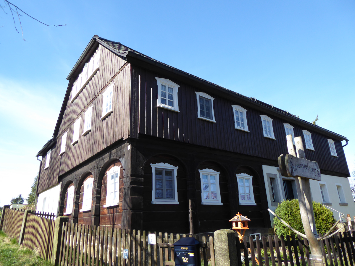 Haus (2)